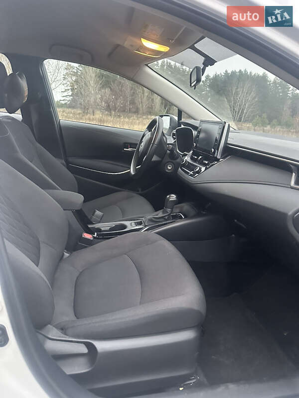 Седан Toyota Corolla 2022 в Обухові