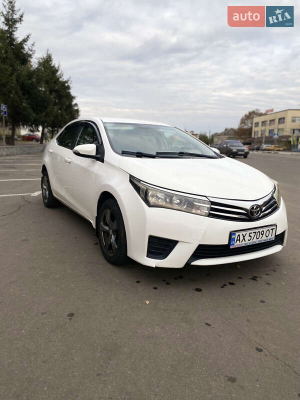 Седан Toyota Corolla 2013 в Богодухове фото 3 Седан Toyota Corolla 2013 в Богодухове