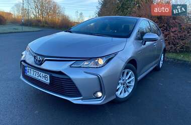 Седан Toyota Corolla 2021 в Богородчанах