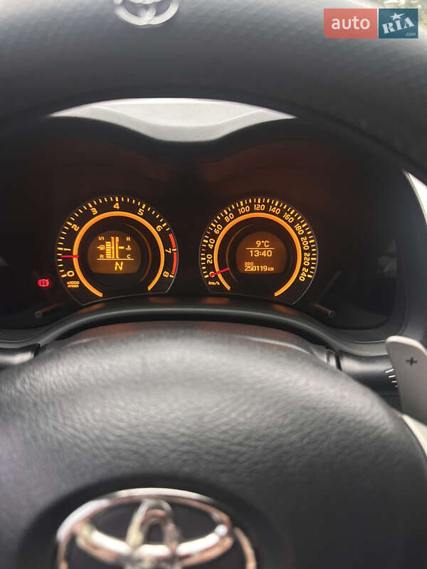 Седан Toyota Corolla 2008 в Лебедине