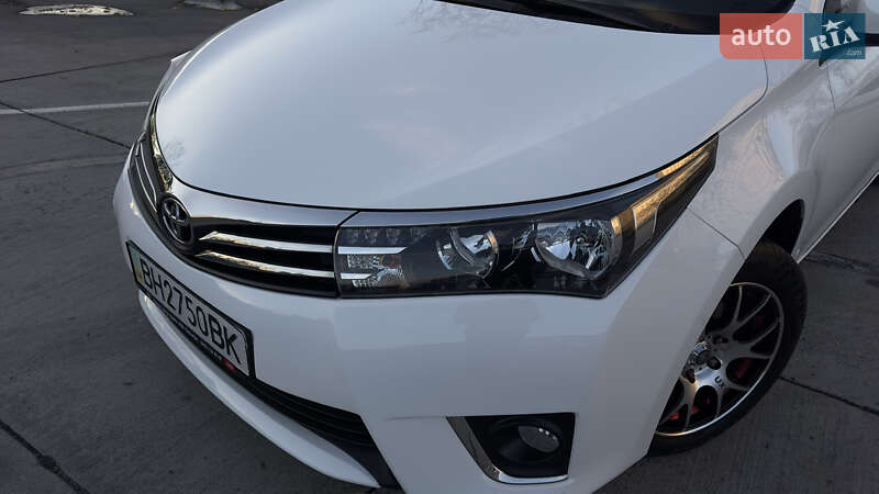 Седан Toyota Corolla 2015 в Одессе