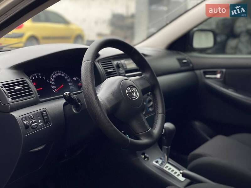 Хетчбек Toyota Corolla 2007 в Дніпрі фото 14 Хетчбек Toyota Corolla 2007 в Дніпрі