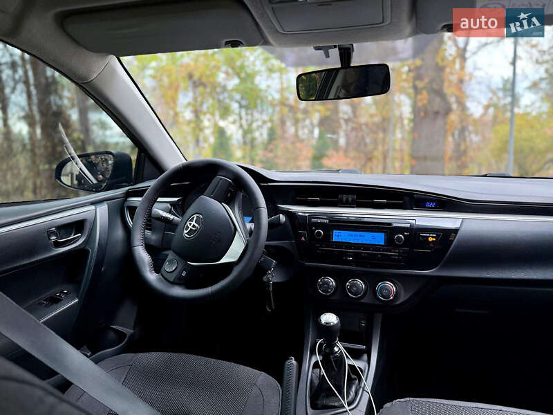 Седан Toyota Corolla 2014 в Черкасах фото 6 Седан Toyota Corolla 2014 в Черкасах