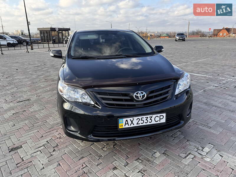 Седан Toyota Corolla 2012 в Харькове фото 3 Седан Toyota Corolla 2012 в Харькове