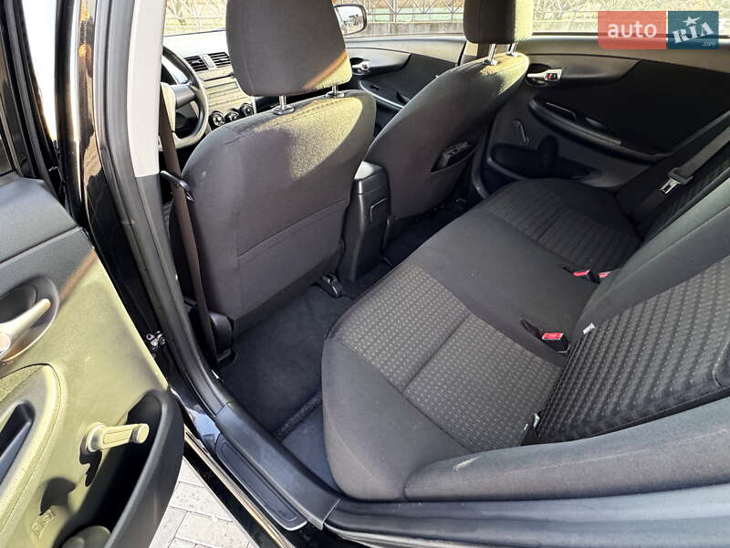 Седан Toyota Corolla 2012 в Харькове фото 26 Седан Toyota Corolla 2012 в Харькове