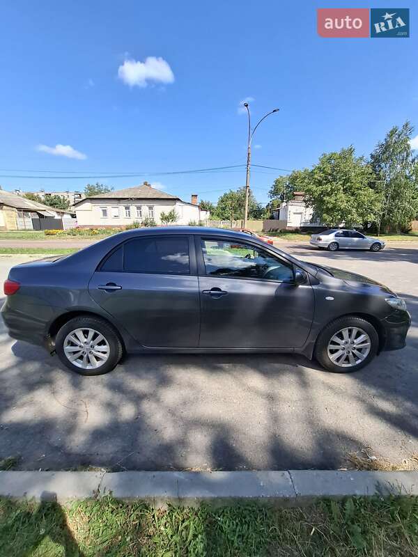 Седан Toyota Corolla 2008 в Прилуках