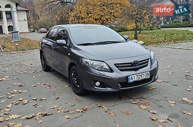 Седан Toyota Corolla 2006 в Києві