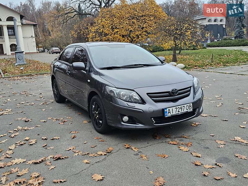 Седан Toyota Corolla 2006 в Киеве фото Седан Toyota Corolla 2006 в Киеве