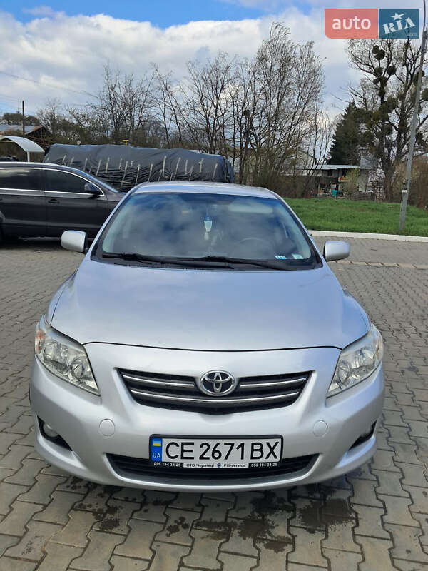 Седан Toyota Corolla 2008 в Черновцах