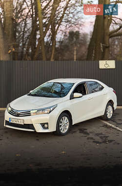 Седан Toyota Corolla 2015 в Броварах