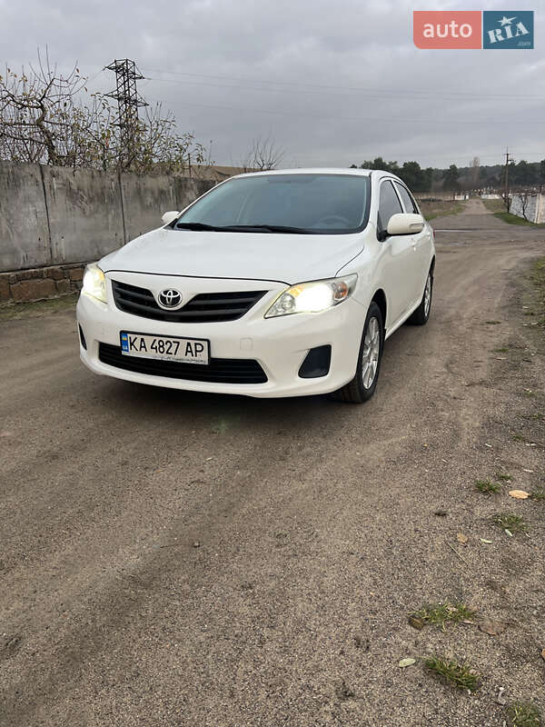 Седан Toyota Corolla 2012 в Бершаді фото Седан Toyota Corolla 2012 в Бершаді