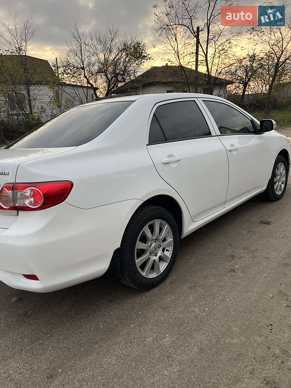 Седан Toyota Corolla 2012 в Бершаді фото 6 Седан Toyota Corolla 2012 в Бершаді