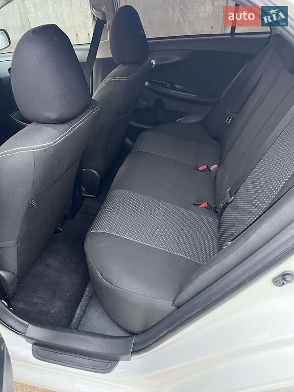 Седан Toyota Corolla 2012 в Бершаді фото 8 Седан Toyota Corolla 2012 в Бершаді