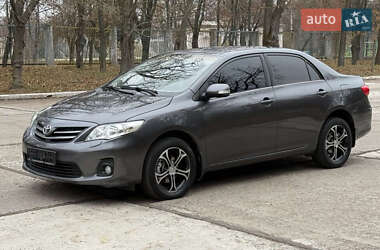 Седан Toyota Corolla 2010 в Желтых Водах