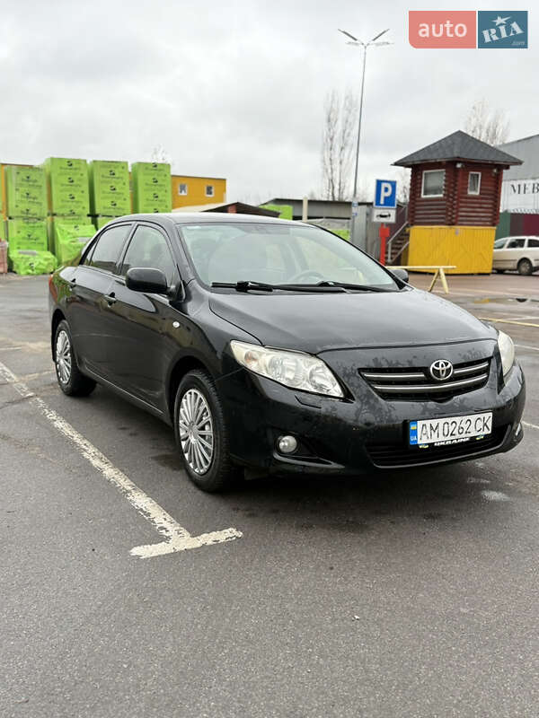 Седан Toyota Corolla 2008 в Житомире