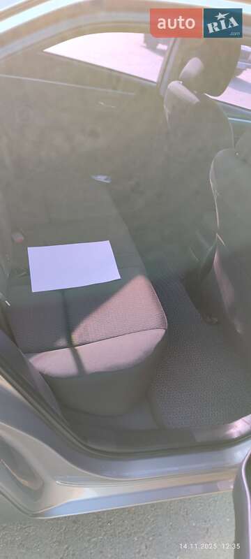 Седан Toyota Corolla 2013 в Миколаєві