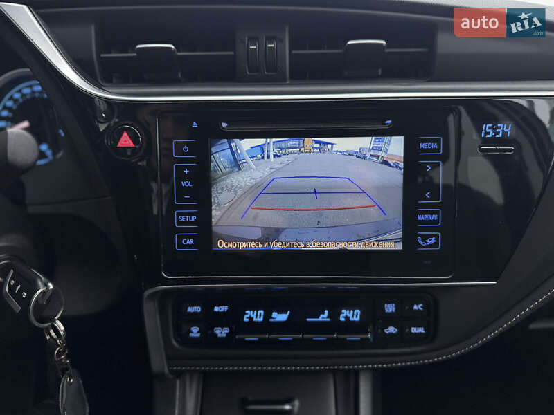 Седан Toyota Corolla 2018 в Києві