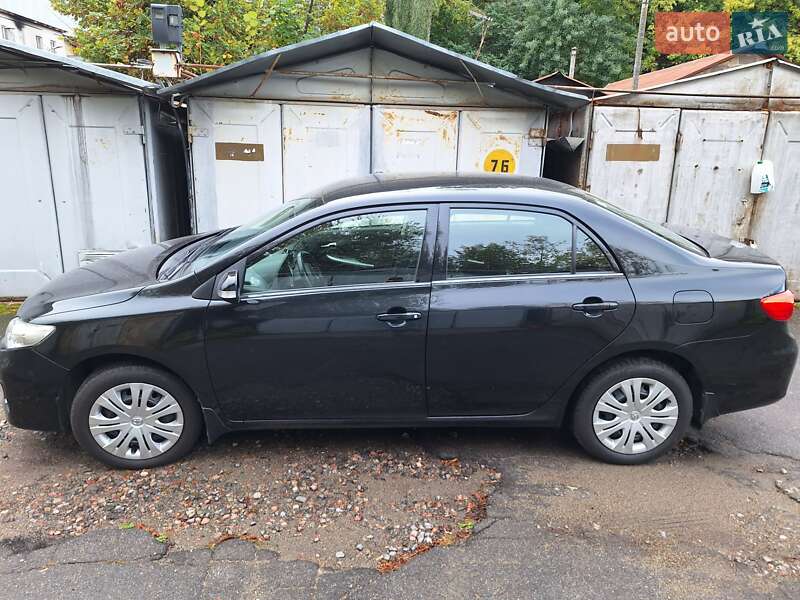 Седан Toyota Corolla 2012 в Киеве фото 2 Седан Toyota Corolla 2012 в Киеве