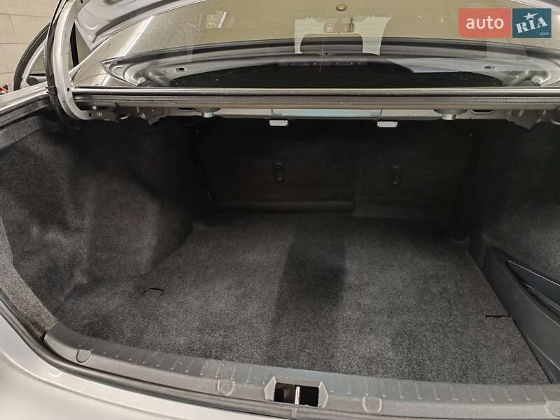 Седан Toyota Corolla 2011 в Львове фото 15 Седан Toyota Corolla 2011 в Львове