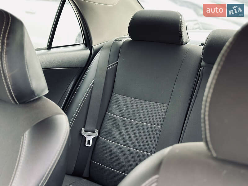 Седан Toyota Corolla 2011 в Кременчуге фото 21 Седан Toyota Corolla 2011 в Кременчуге