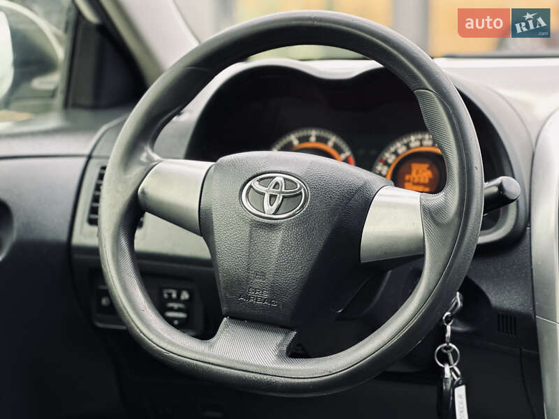 Седан Toyota Corolla 2011 в Кременчуге фото 29 Седан Toyota Corolla 2011 в Кременчуге