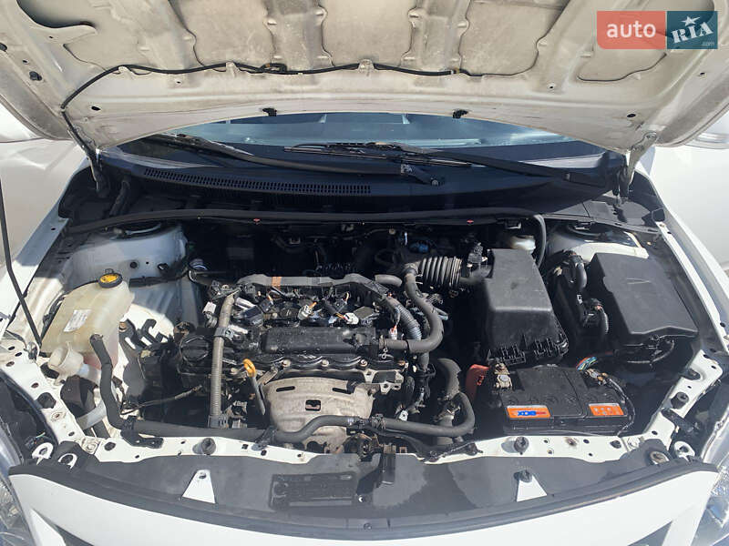 Седан Toyota Corolla 2010 в Киеве фото 2 Седан Toyota Corolla 2010 в Киеве