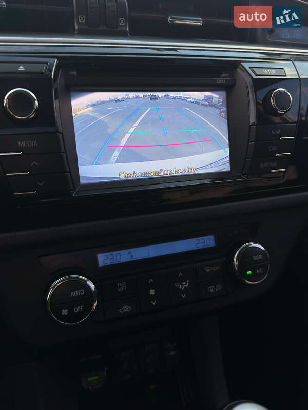 Седан Toyota Corolla 2013 в Киеве фото 35 Седан Toyota Corolla 2013 в Киеве