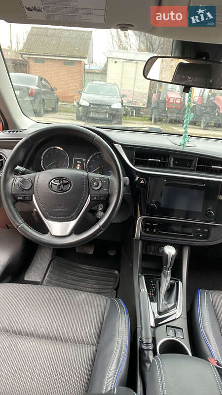 Седан Toyota Corolla 2017 в Борисполе