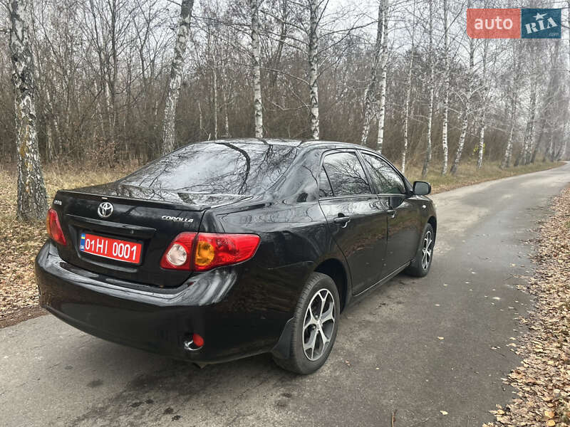 Седан Toyota Corolla 2007 в Лубнах