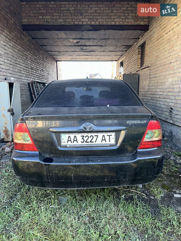 Седан Toyota Corolla 2005 в Києві