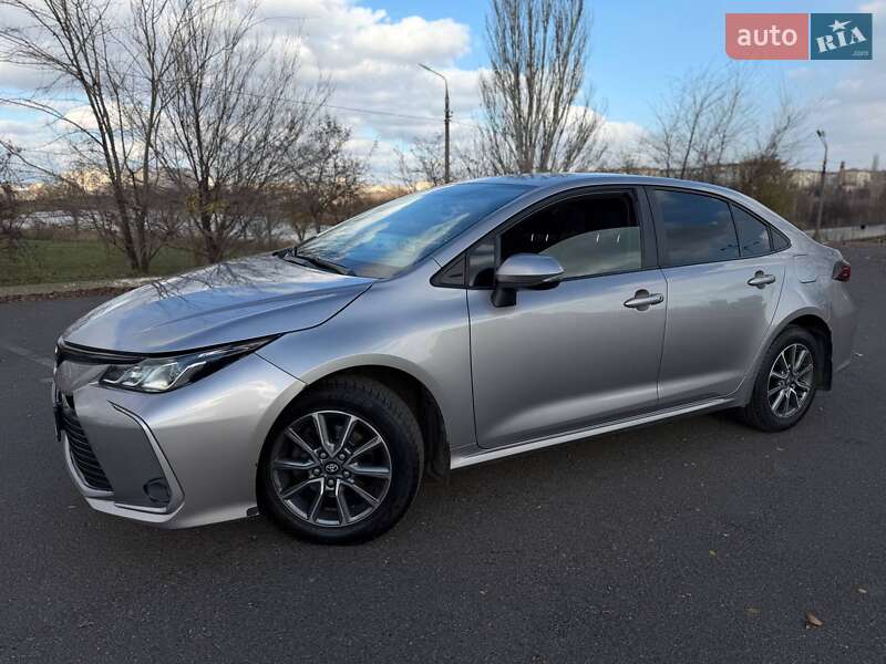 Седан Toyota Corolla 2020 в Кривом Роге