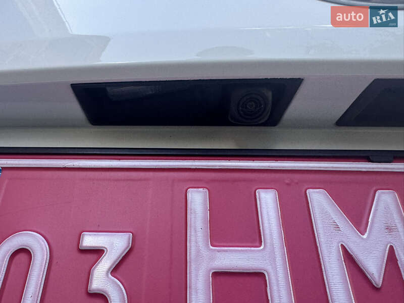 Универсал Toyota Corolla 2020 в Черновцах