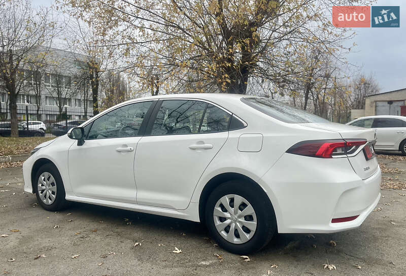 Седан Toyota Corolla 2020 в Києві