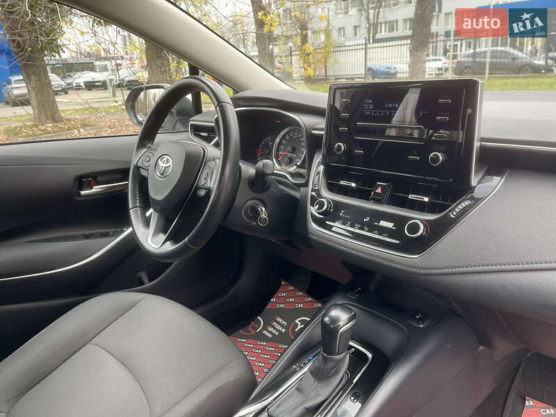 Седан Toyota Corolla 2020 в Києві