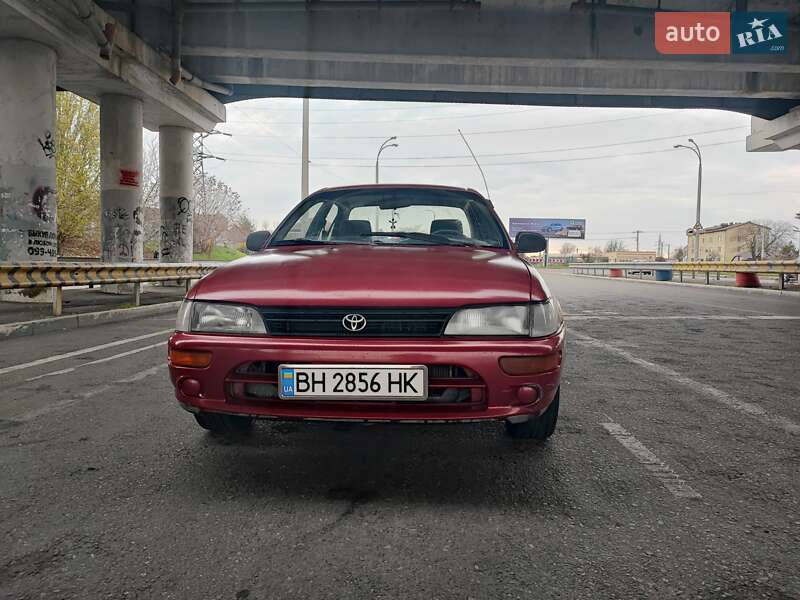 Седан Toyota Corolla 1994 в Одессе