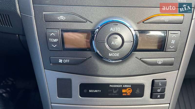 Седан Toyota Corolla 2008 в Києві фото 19 Седан Toyota Corolla 2008 в Києві
