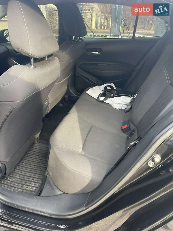 Седан Toyota Corolla 2019 в Киеве