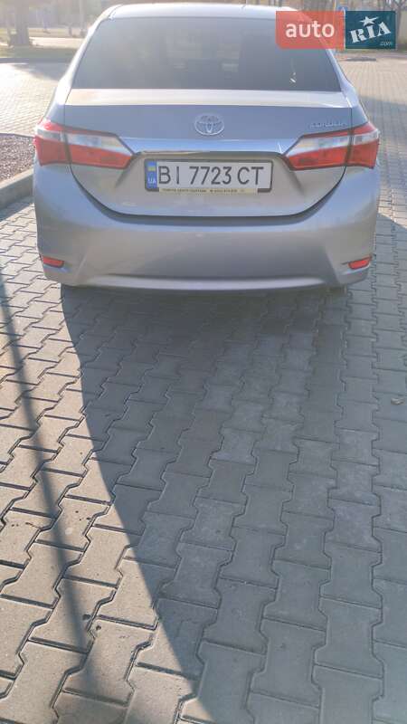 Седан Toyota Corolla 2018 в Кременчуці