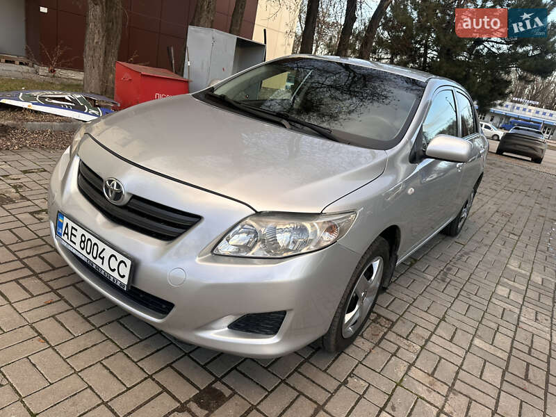 Седан Toyota Corolla 2007 в Днепре