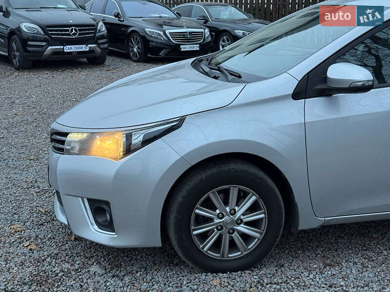 Седан Toyota Corolla 2015 в Стрию фото 5 Седан Toyota Corolla 2015 в Стрию