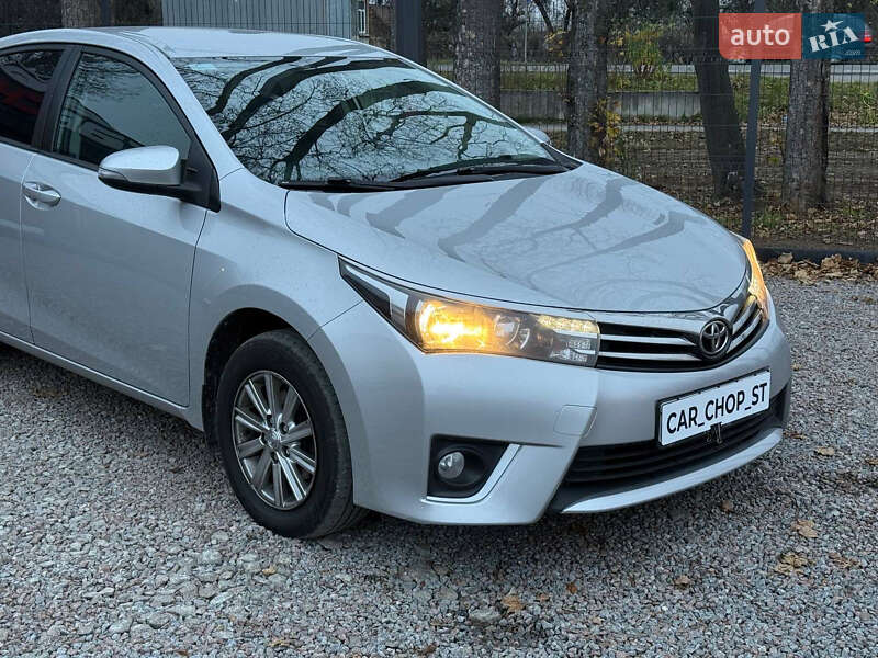 Седан Toyota Corolla 2015 в Стрию фото 20 Седан Toyota Corolla 2015 в Стрию