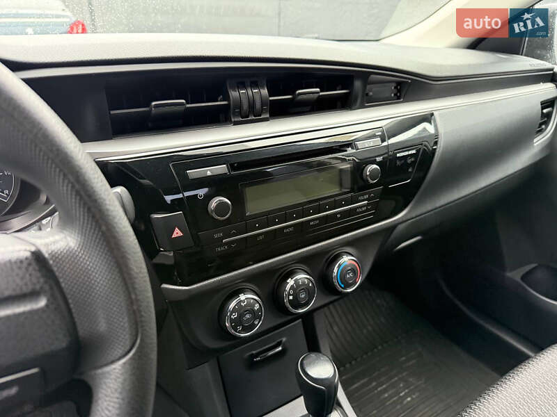 Седан Toyota Corolla 2015 в Стрию фото 30 Седан Toyota Corolla 2015 в Стрию