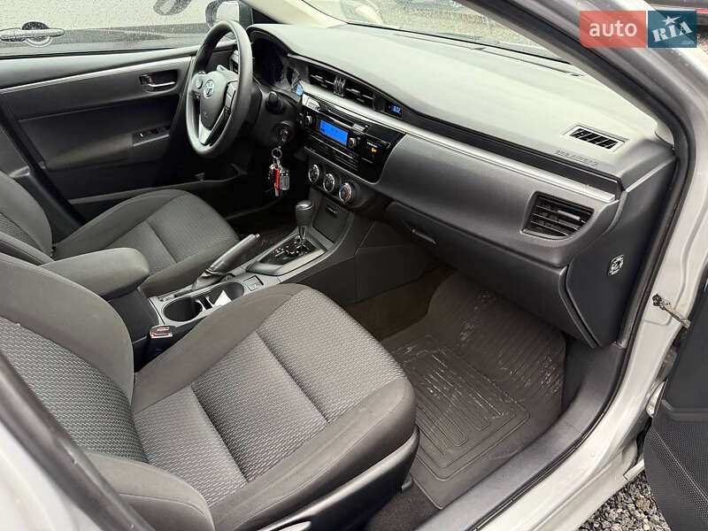 Седан Toyota Corolla 2015 в Стрию фото 40 Седан Toyota Corolla 2015 в Стрию