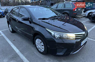 Седан Toyota Corolla 2014 в Києві