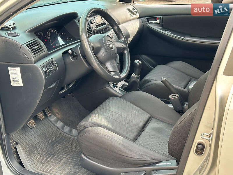 Хетчбек Toyota Corolla 2005 в Одесі