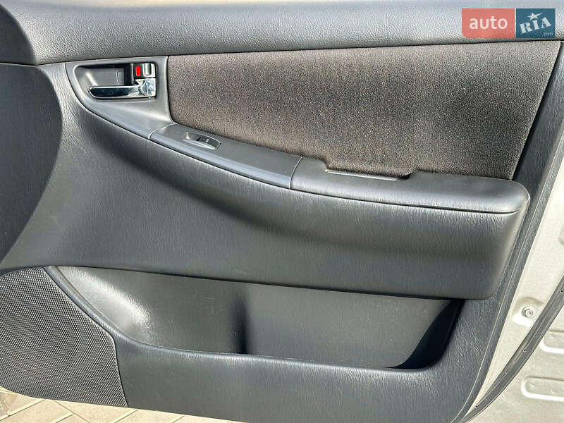 Хетчбек Toyota Corolla 2005 в Одесі