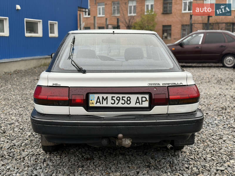 Хэтчбек Toyota Corolla 1988 в Бердичеве