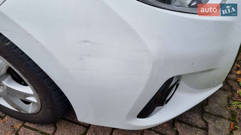 Седан Toyota Corolla 2014 в Харькове