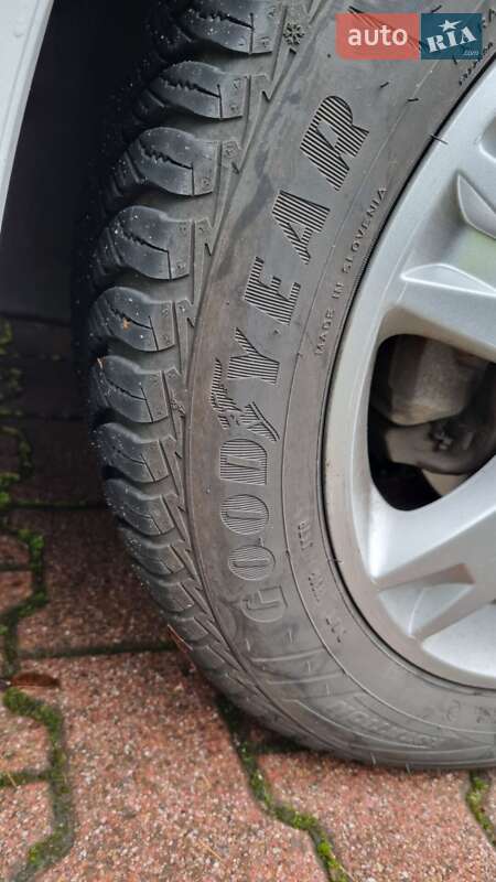 Седан Toyota Corolla 2014 в Харькове