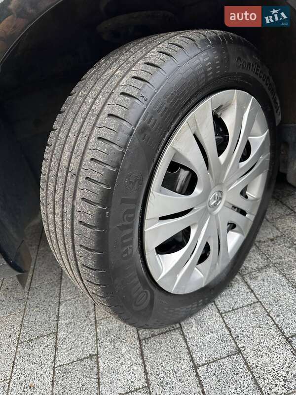 Седан Toyota Corolla 2008 в Києві